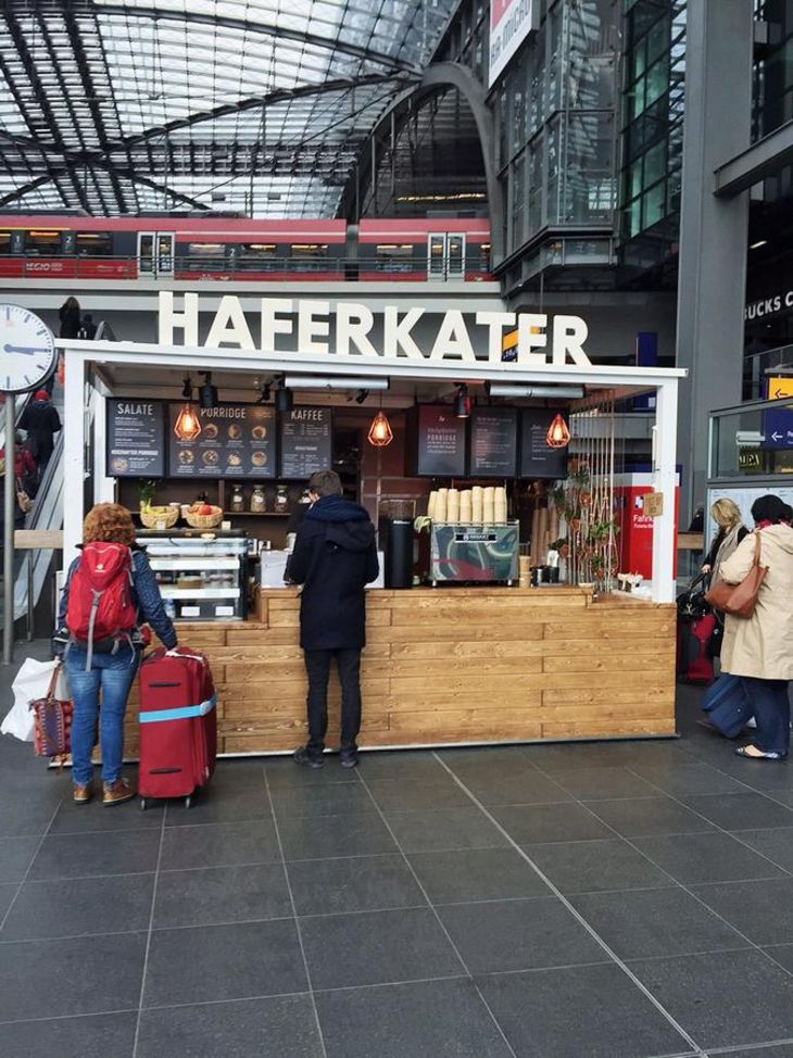 Haferkater, Haferbrei, Porridge, Toppings, Berlin Hauptbahnhof, Sortiment, Rundschau, Medialog