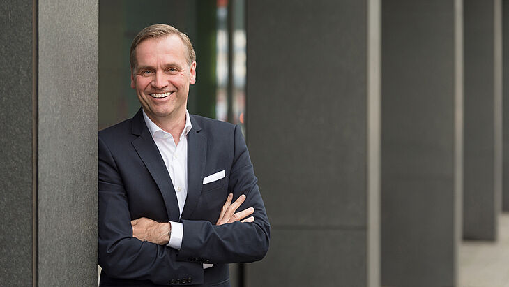 Thorsten Rodehüser, Chief Operating Officer, DMK